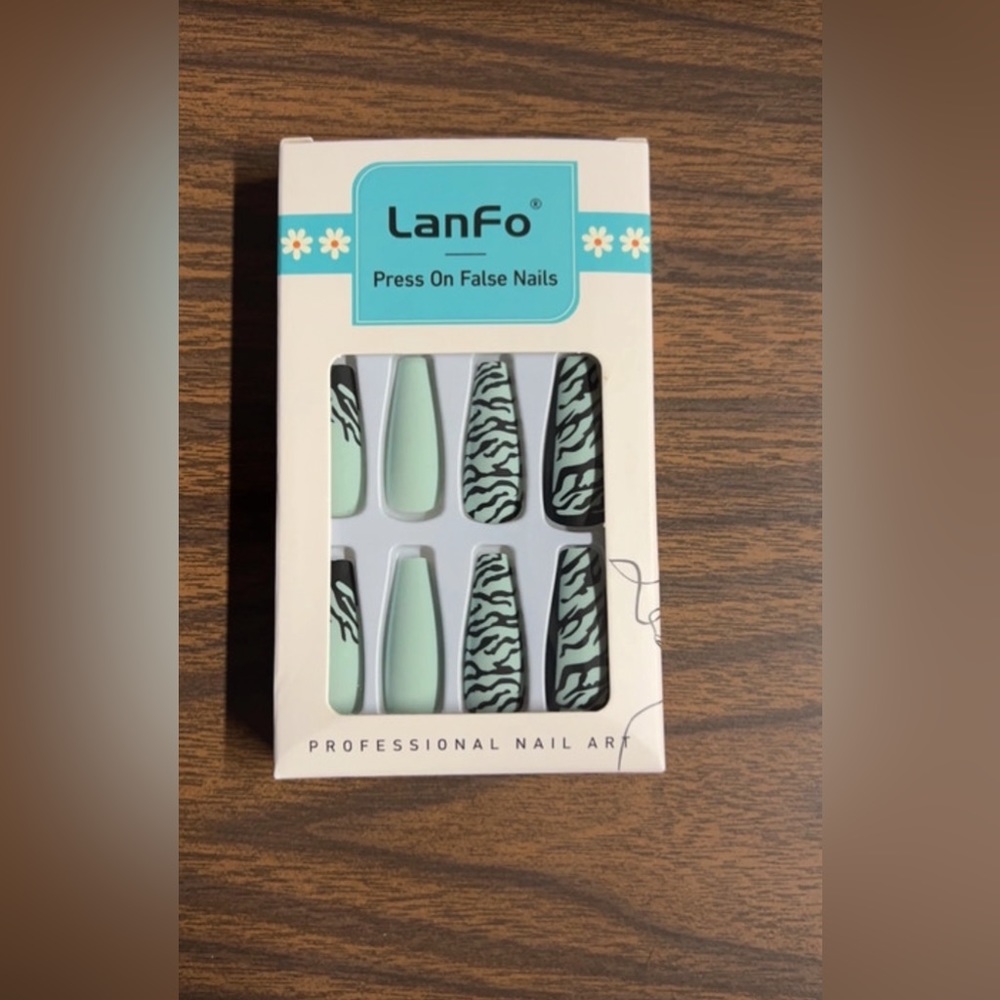 Lanfo Press On False Nails Professional Nail Art